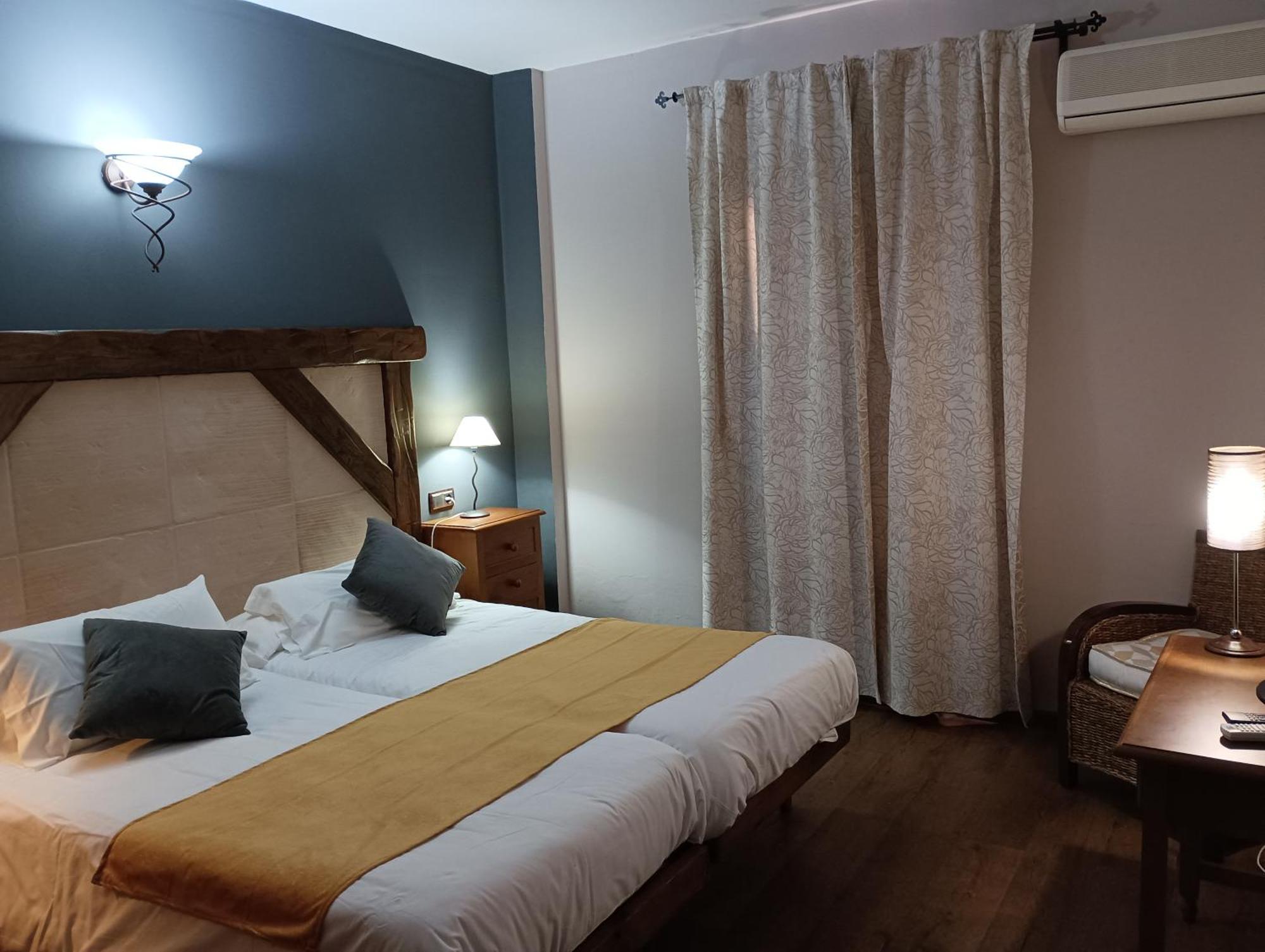 Hotel Rural Los Tadeos Zahara De La Sierra Ngoại thất bức ảnh
