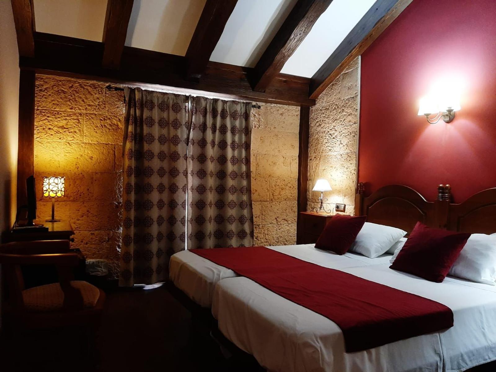 Hotel Rural Los Tadeos Zahara De La Sierra Ngoại thất bức ảnh